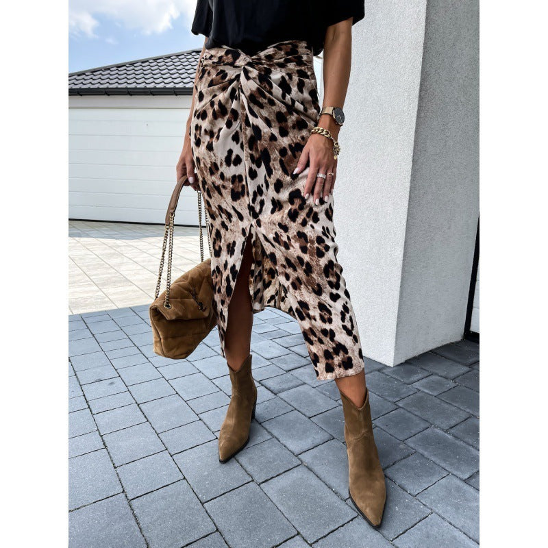 Chic Appeal Sexy Split Leopard Skirt close view