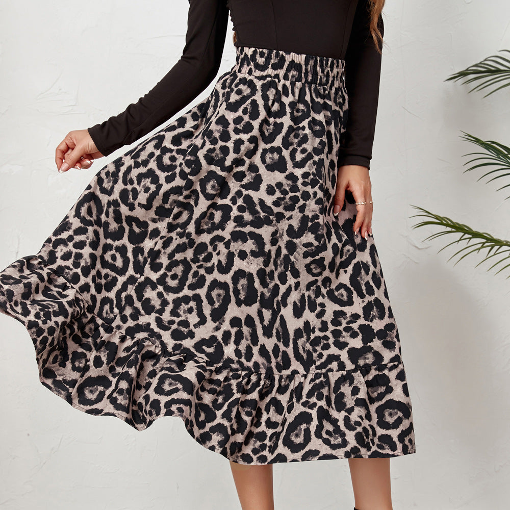 Classic Chic Leopard Skirt Grey