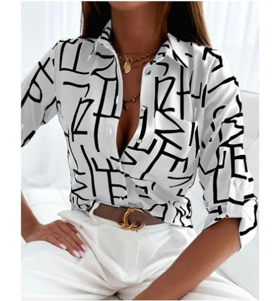 Tres Chic Ladies Shirt White Letters