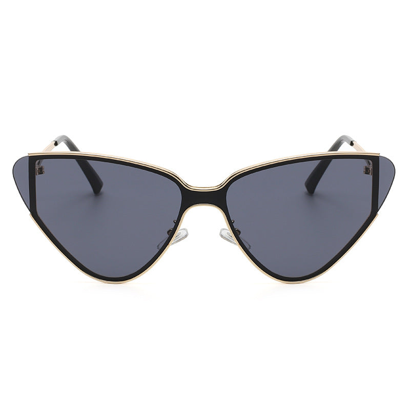 Stunning Cat's Eye Retro Sunglasses Gold Grey