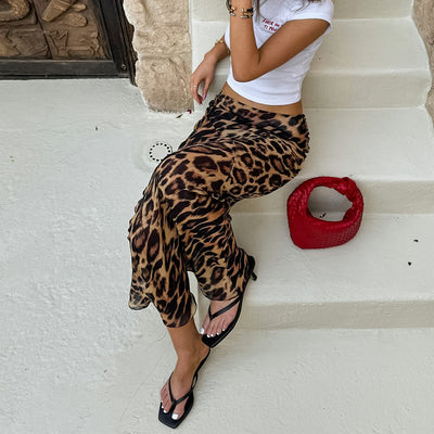 Stunning Chic Fashion Classic Leopard Skirt left side view