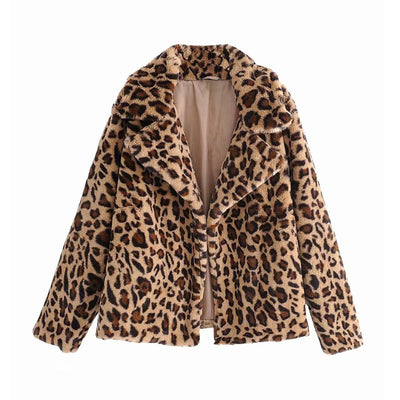 Short Leopard Print Fur Coat front view 2