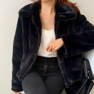 Short Thick Fur Coat Black, Long Sleeve, Collar, Zipper, Hip Length, front view close up.