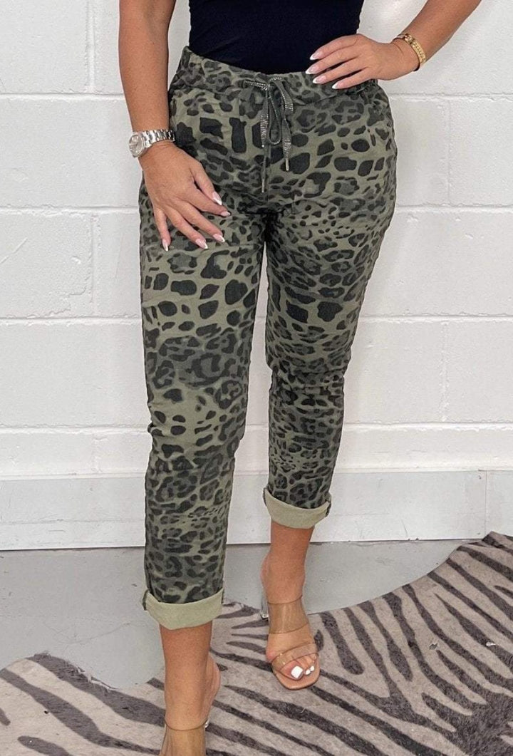 Cool Camouflage Casual Pants Green Leopard