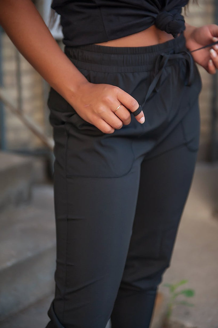 DT Uptown Lightweight Jogger Pants